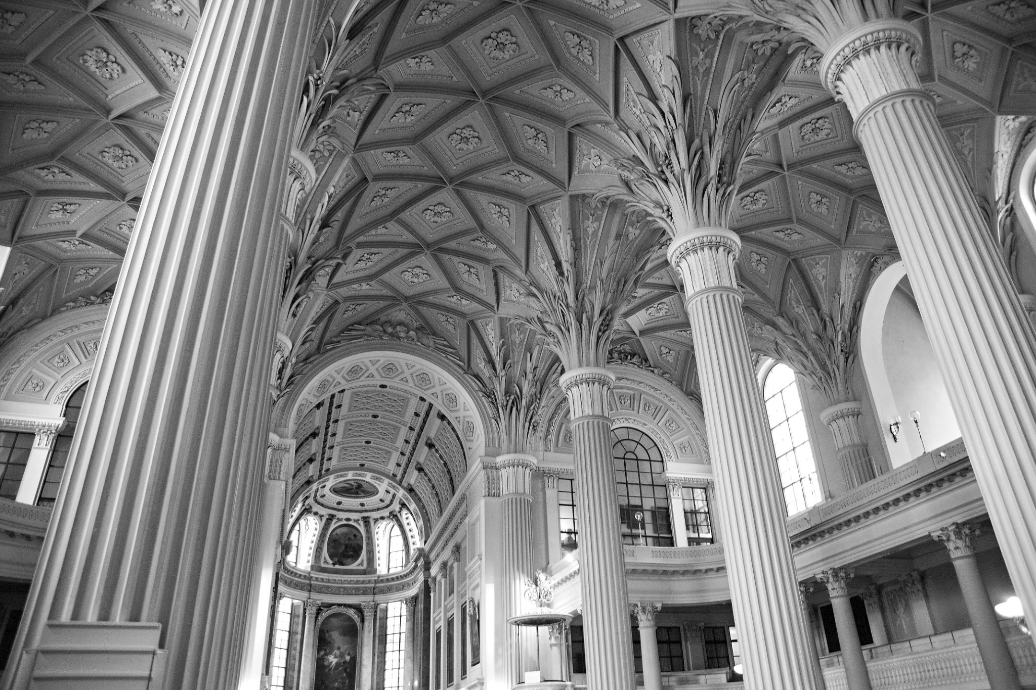 Mai 2013: Nikolaikirche im ehemaligen Ost-Berlin